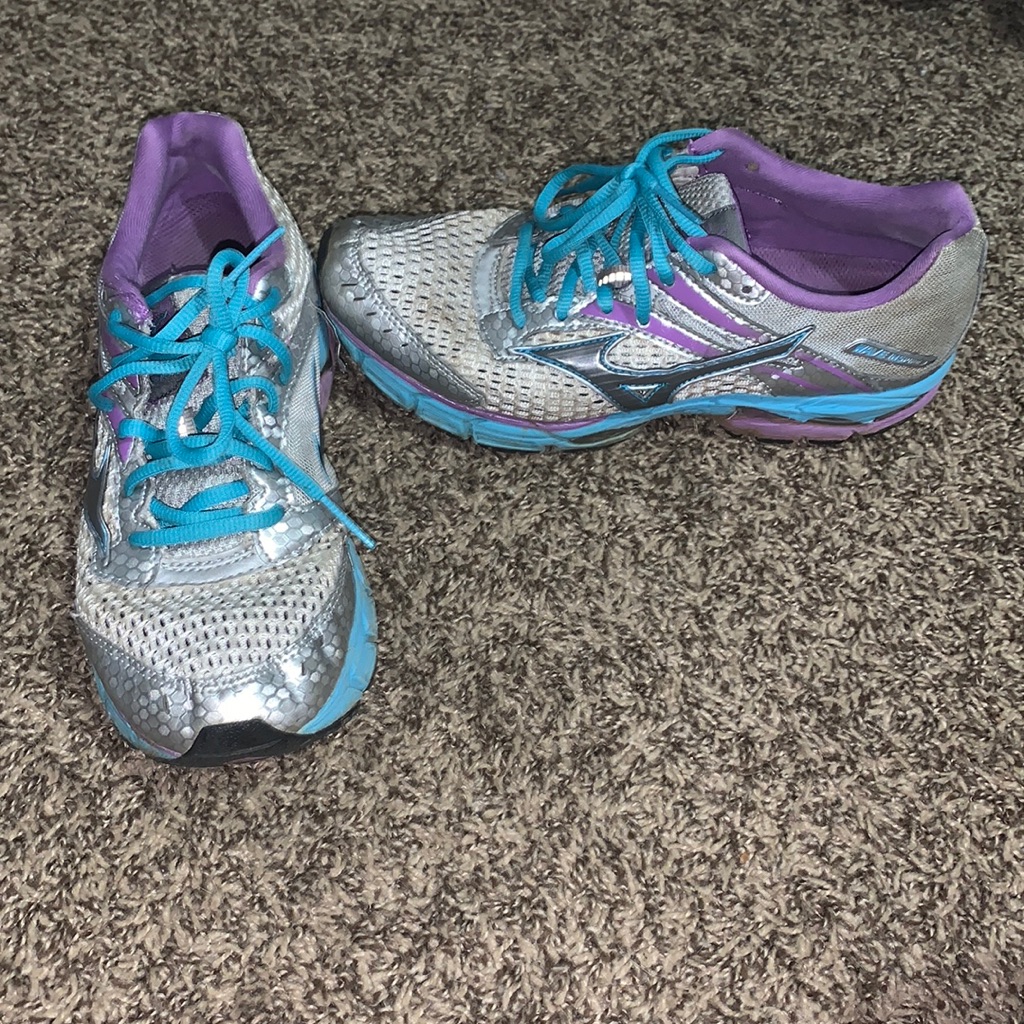 Mizuno Sneakers Mizuno Sneakers